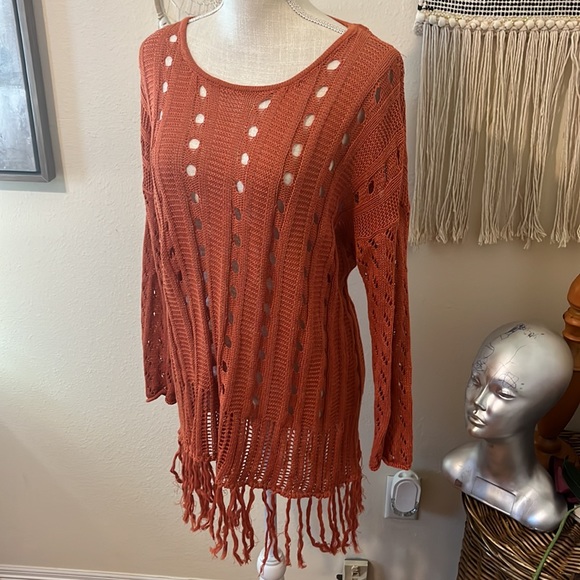 Rust Fringed Long Sleeved Knit Sweater by Sweet Jane/ Size Small - Picture 2 of 8